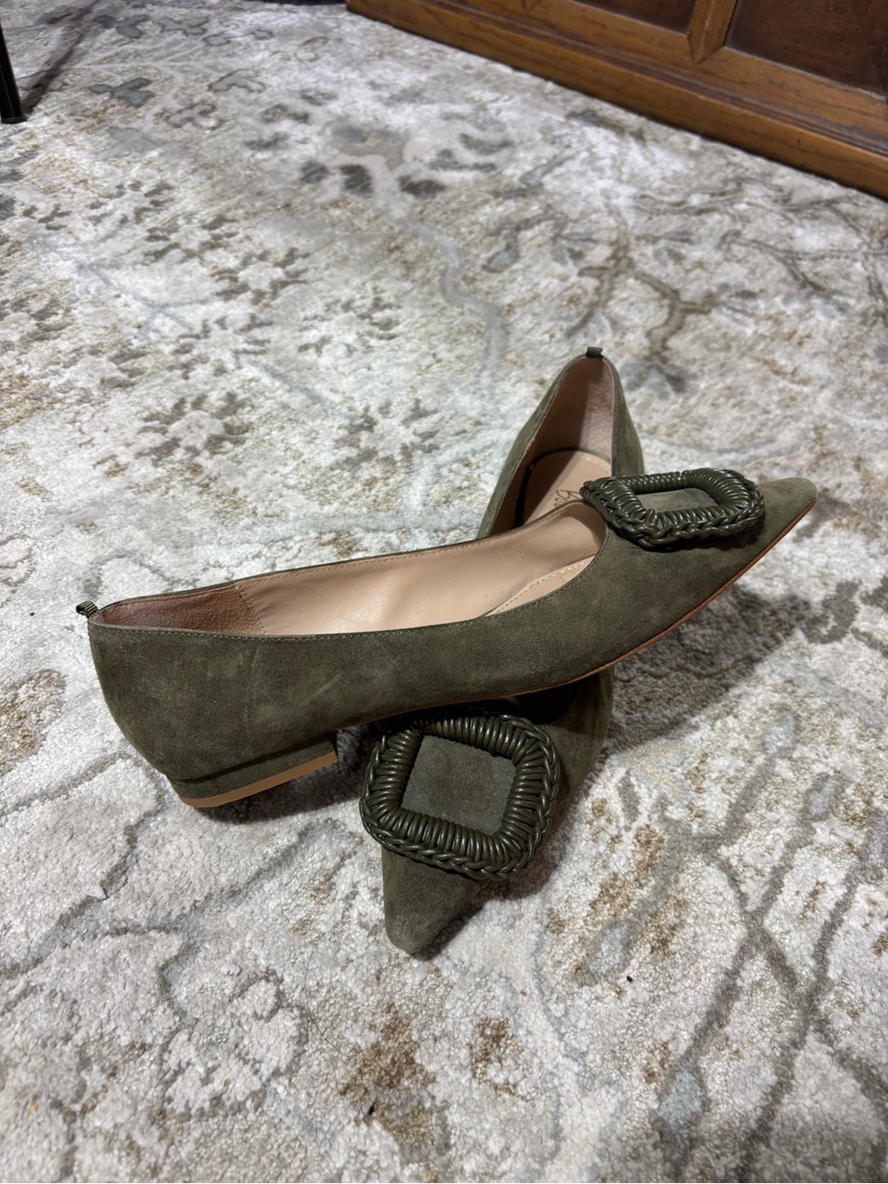Boden pointed ballet flats suede olive green size 37